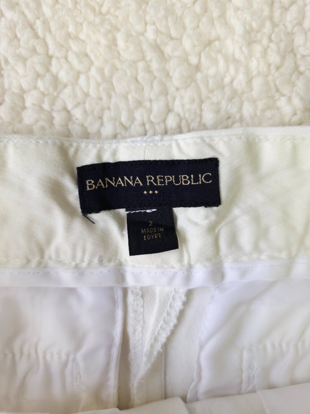 Banana Republic White Cotton Shorts, Size 2 - Picture 4 of 4